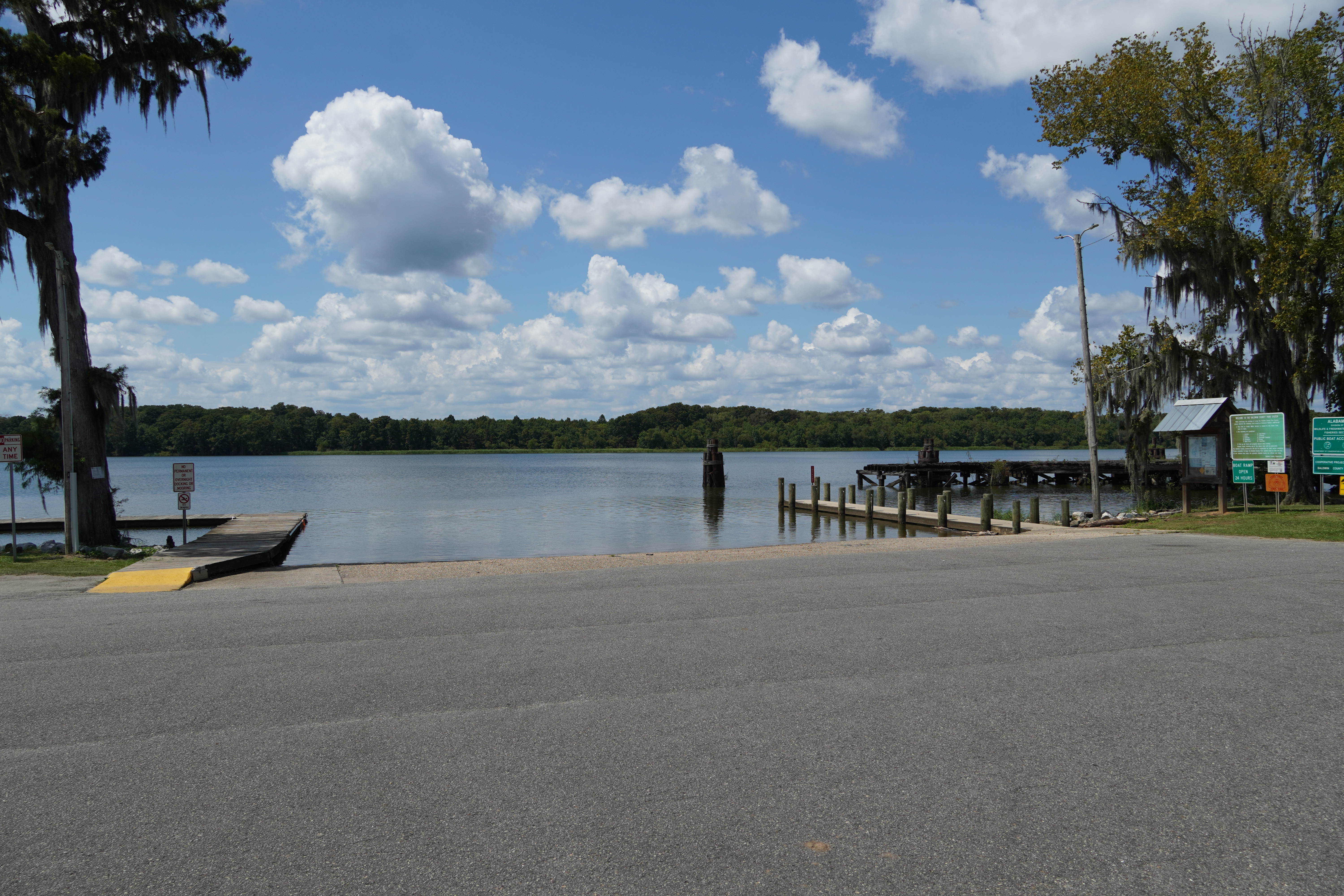 boat launch at cliff's landing
